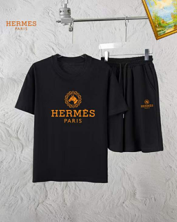 Picture of Hermes Shirt Pant Suits _SKUHermesM-3XL25tr6822380